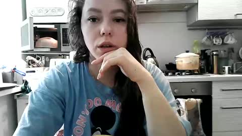 Dorrie Ann online show from February 8, 8:31 am