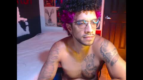 will online show from April 12, 8:03 pm