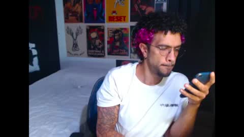 will online show from April 21, 9:28 pm