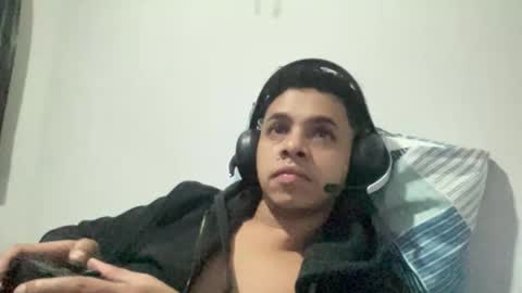 Snapshot of dotadinha chatting on March 4, 5:13 am dotadinha online show from March 4, 5:13 am