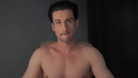 Keen online show from December 5, 4:23 pm