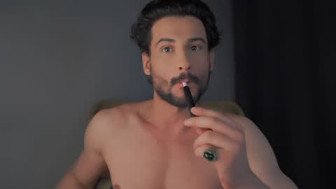 Keen online show from December 25, 10:05 pm