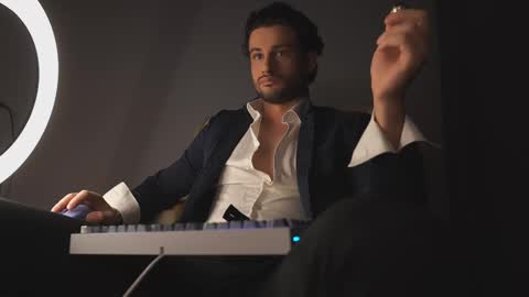 Keen online show from March 5, 9:37 pm