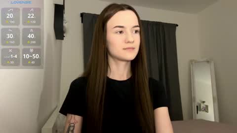 Alice and Mark online show from April 15, 9:48 pm