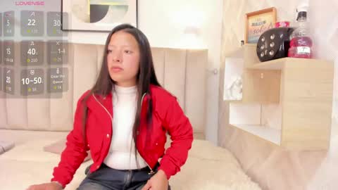 Snapshot of double_temptatiion_ chatting on May 18, 7:09 pm Vall Lufan online show from May 18, 7:09 pm