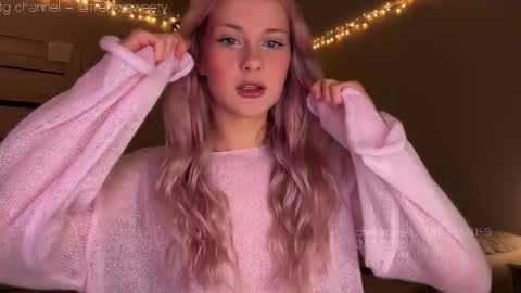 Lana  Eva  dont forget to give us a thumb up online show from November 4, 12:59 pm