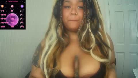 DeeDee online show from June 17, 12:40 pm