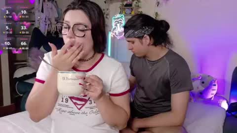Snapshot of doubledelight_ chatting on June 11, 12:32 am Chelsea Dante online show from June 11, 12:32 am