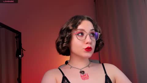 Snapshot of doublee_trouble chatting on February 19, 11:57 pm Eva ana Liza online show from February 19, 11:57 pm