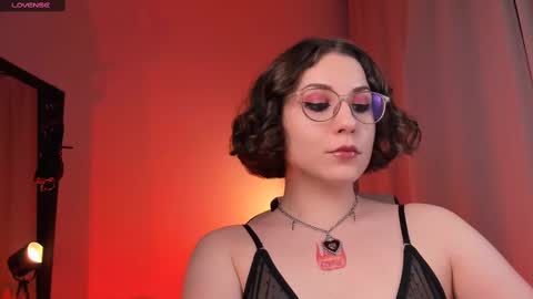 Snapshot of doublee_trouble chatting on February 22, 3:56 am Eva ana Liza online show from February 22, 3:56 am