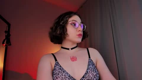 Snapshot of doublee_trouble chatting on March 1, 3:21 am Eva ana Liza online show from March 1, 3:21 am