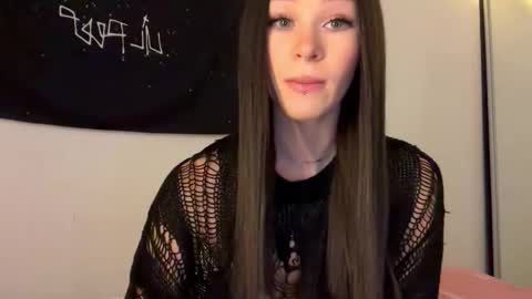 Snapshot of doublesees chatting on October 30, 5:31 am MOLLYYYY dont forget to give me a thumb up online show from October 30, 5:31 am