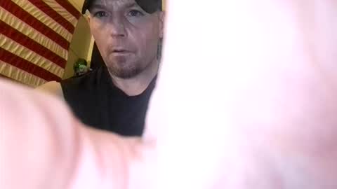 dougiebisme online show from April 7, 12:38 pm