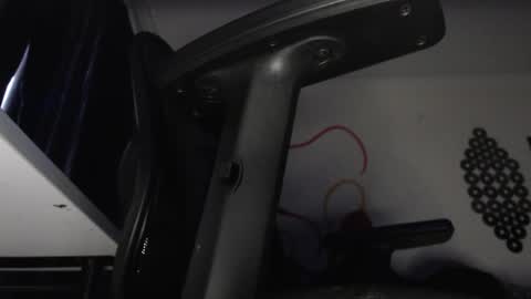 Snapshot of douglas_drake chatting on December 14, 12:43 pm douglas_drake online show from December 14, 12:43 pm