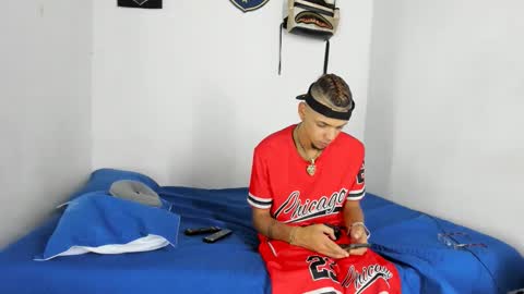 douglas_gallegos online show from December 16, 6:02 pm