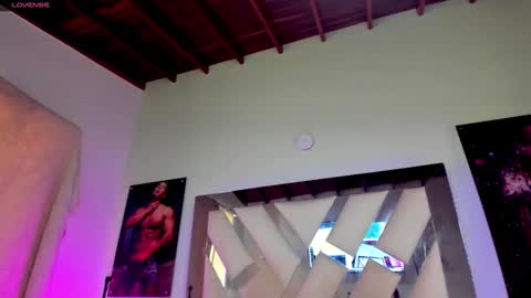 Snapshot of douglassafado chatting on March 9, 6:32 pm Douglas Safado online show from March 9, 6:32 pm