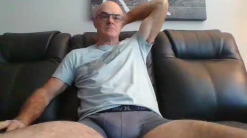 doum1122 online show from December 5, 1:06 pm