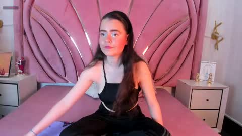 Snapshot of dovemullerr2 chatting on May 30, 4:48 pm dovemullerr2 online show from May 30, 4:48 pm