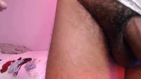 Snapshot of down4fun90 chatting on November 21, 2:21 am down4fun90 online show from November 21, 2:21 am