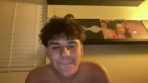 Snapshot of downlow_22 chatting on April 11, 12:20 pm DownLow 22 online show from April 11, 12:20 pm