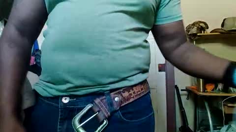 MrPirated online show from April 6, 9:16 pm