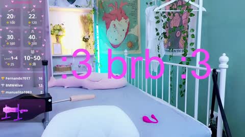 Snapshot of draculaura_ chatting on January 19, 3:18 am Draculaura online show from January 19, 3:18 am