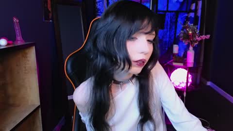 Snapshot of draculaura_ chatting on January 29, 3:37 pm Draculaura online show from January 29, 3:37 pm