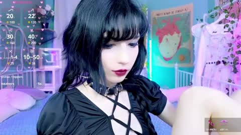 Snapshot of draculaura_ chatting on February 1, 12:18 am Draculaura online show from February 1, 12:18 am