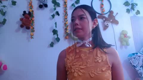 Laura online show from April 26, 9:01 pm