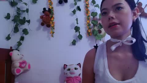 Laura online show from May 3, 10:16 pm