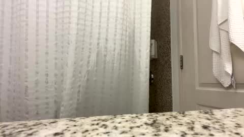 Snapshot of dragonbaron1020 chatting on February 15, 12:43 pm dragonbaron1020 online show from February 15, 12:43 pm