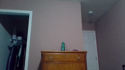 Snapshot of drake__wolf chatting on October 24, 4:53 am drake__wolf online show from October 24, 4:53 am