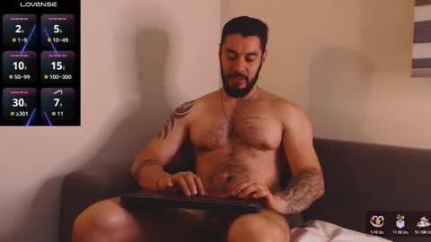 drake_cole11 online show from November 22, 1:04 am