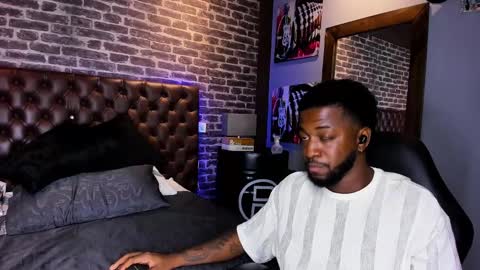 ---Drake--- online show from December 16, 8:58 pm