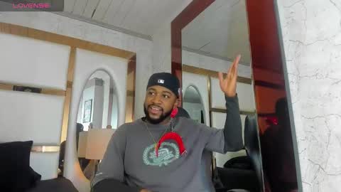 ---Drake--- online show from January 9, 10:33 pm