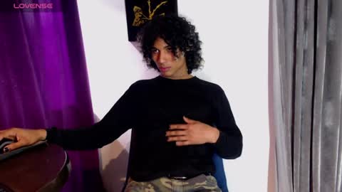 Snapshot of drakee20 chatting on June 20, 7:38 pm DRAKE online show from June 20, 7:38 pm
