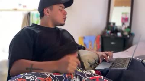 Snapshot of drakenn_ chatting on June 17, 3:02 pm drakeeee online show from June 17, 3:02 pm