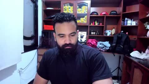 Snapshot of drako_argenti_ chatting on December 4, 12:47 pm Drako online show from December 4, 12:47 pm