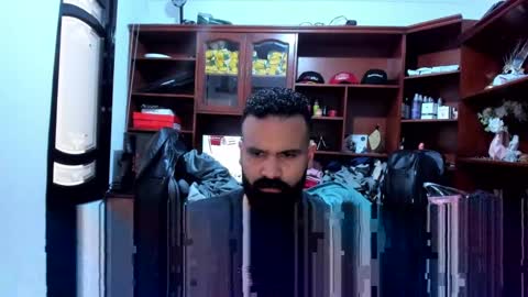 Snapshot of drako_argenti_ chatting on December 6, 5:55 pm Drako online show from December 6, 5:55 pm