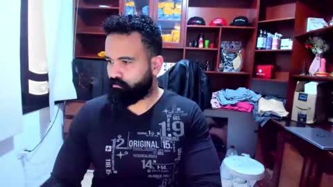 Snapshot of drako_argenti_ chatting on January 17, 3:22 pm Drako online show from January 17, 3:22 pm