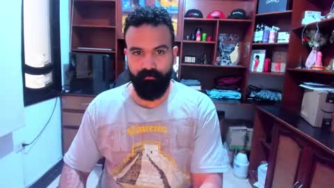 Snapshot of drako_argenti_ chatting on January 18, 12:15 pm Drako online show from January 18, 12:15 pm