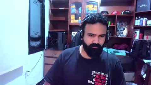 Snapshot of drako_argenti_ chatting on January 21, 6:43 am Drako online show from January 21, 6:43 am