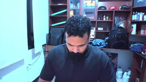 Snapshot of drako_argenti_ chatting on January 23, 7:00 am Drako online show from January 23, 7:00 am