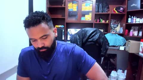 Snapshot of drako_argenti_ chatting on March 5, 5:07 am Drako online show from March 5, 5:07 am