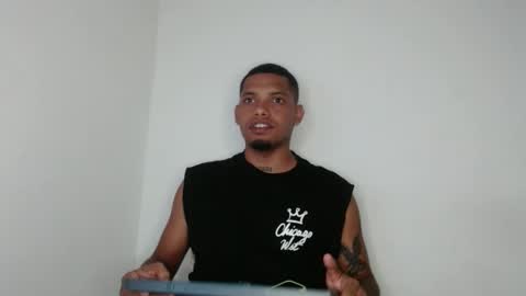 Snapshot of drako_monstercock chatting on February 7, 5:20 am drako_monstercock online show from February 7, 5:20 am