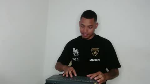 Snapshot of drako_monstercock chatting on February 8, 9:46 pm drako_monstercock online show from February 8, 9:46 pm