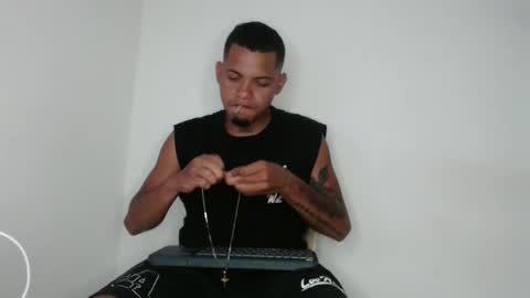 Snapshot of drako_monstercock chatting on February 17, 5:47 am drako_monstercock online show from February 17, 5:47 am