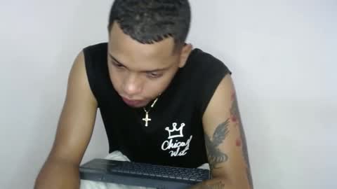 Snapshot of drako_monstercock chatting on February 18, 4:26 pm drako_monstercock online show from February 18, 4:26 pm