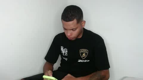 Snapshot of drako_monstercock chatting on March 7, 4:35 am drako_monstercock online show from March 7, 4:35 am