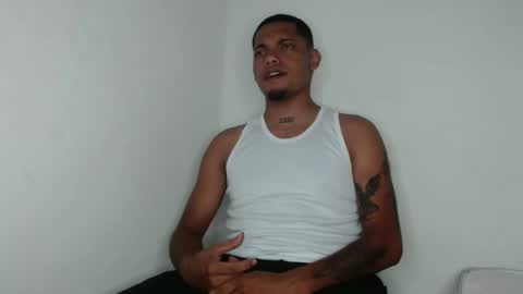 Snapshot of drako_monstercock chatting on March 8, 1:06 am drako_monstercock online show from March 8, 1:06 am